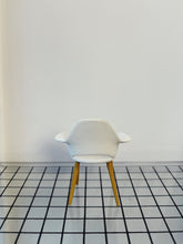 Load image into Gallery viewer, MINIATURES / Artiss Chair - Eames
