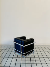 Load image into Gallery viewer, MINIATURES / Le Corbusier LC2
