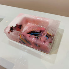 Load image into Gallery viewer, DOMESTIC FANTASIES /Ikebana Resin Vessel / Fete Floss Pink
